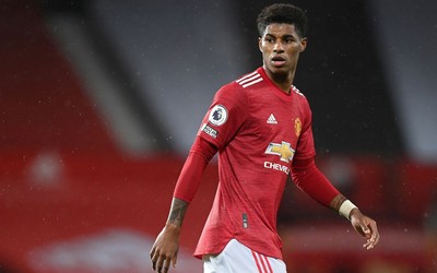 ROR电竞动态-维蒂尼亚与队友撞墙配合后破门